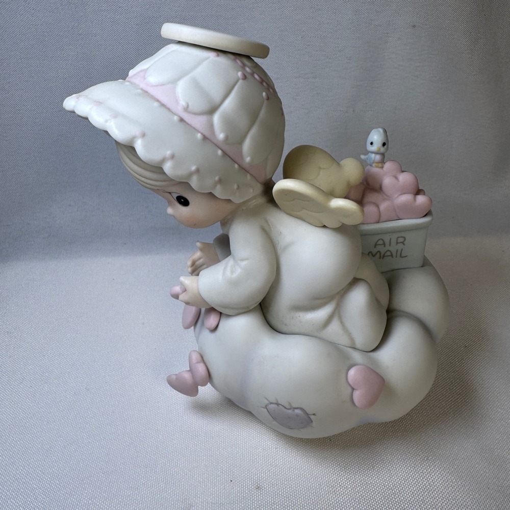 Precious Moments Sending You My Love Angel Cloud Figurine 109967 Enesco 1987